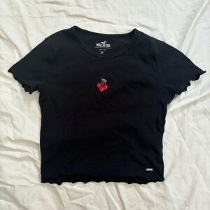 hollister black cherry embroidered baby tee